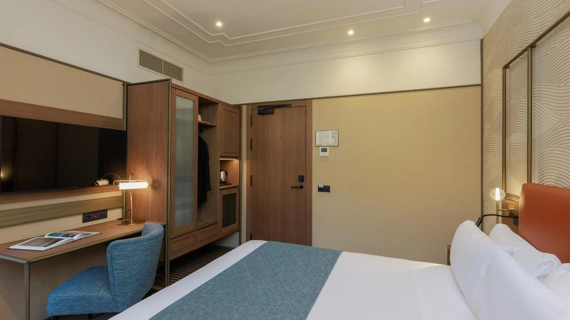 ברצלונה Hotel Medinaceli New Reopening 2025