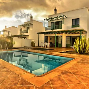 Villa Casas Nohara, Playa Blanca 
