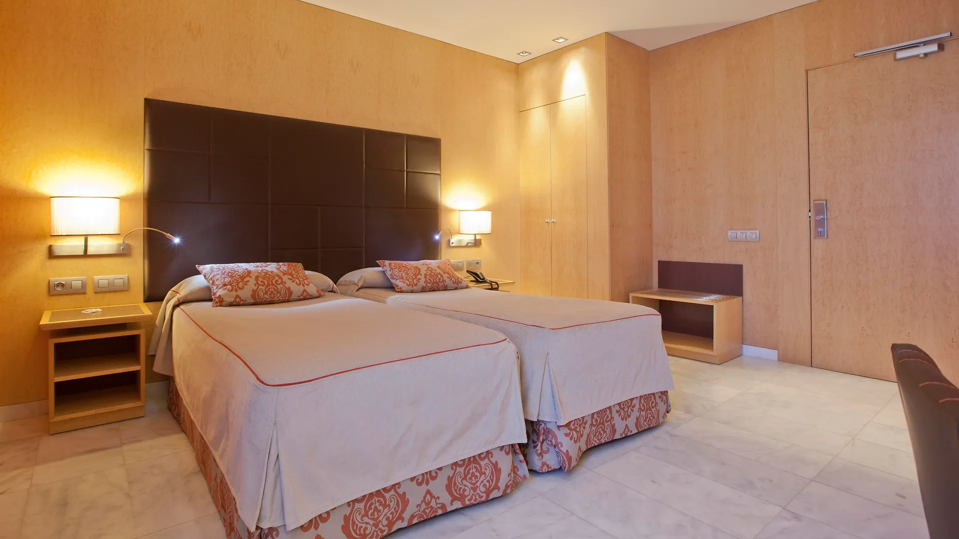 ****  Hotel Medinaceli Barcelona Spanien